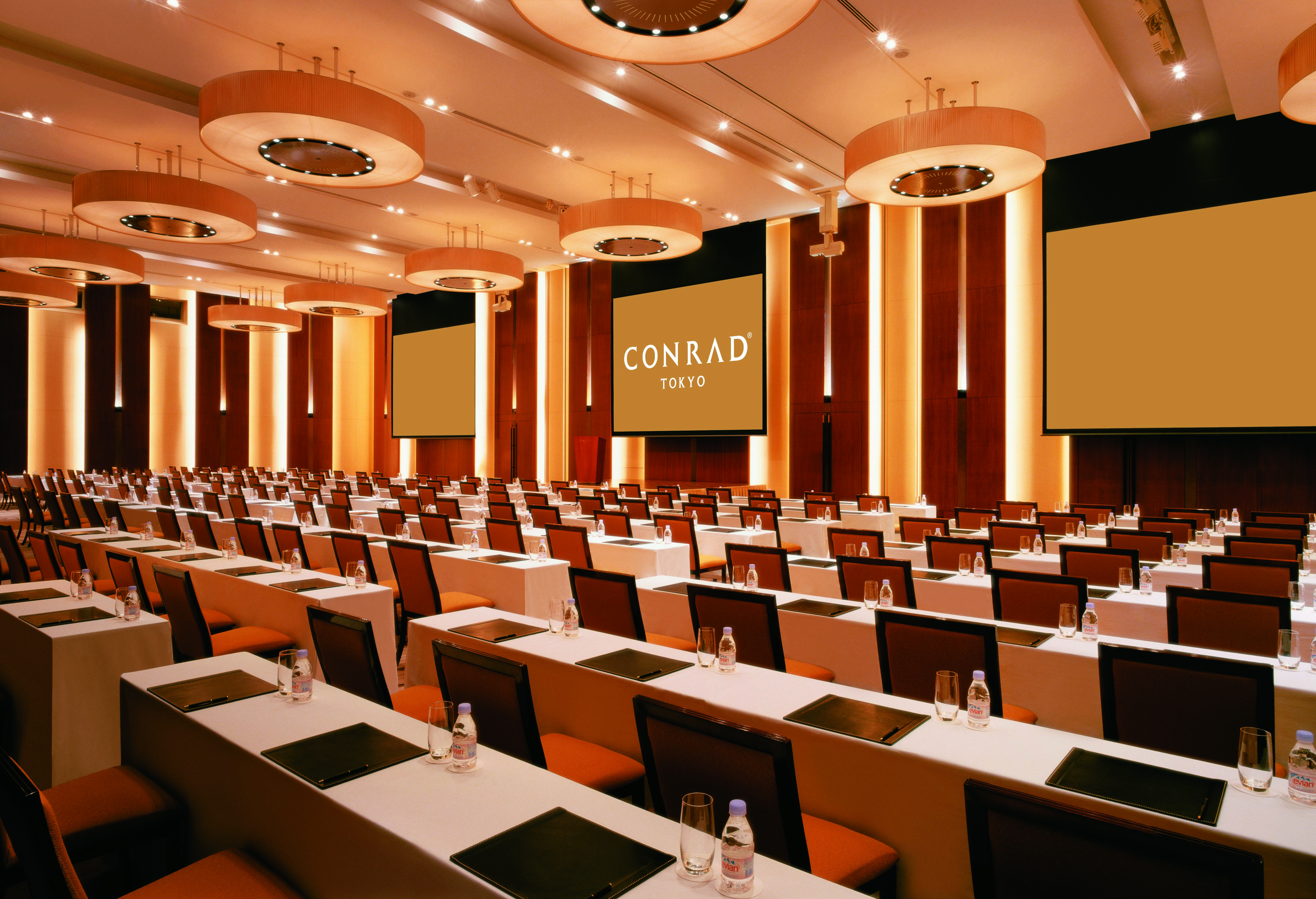 Conrad Tokyo Hotel Kinh doanh bức ảnh